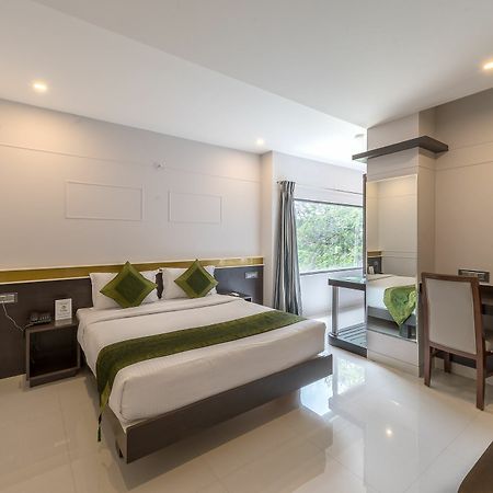 Treebo Raj Premier, Indiranagar Hotel บังกาลอร์ ภายนอก รูปภาพ