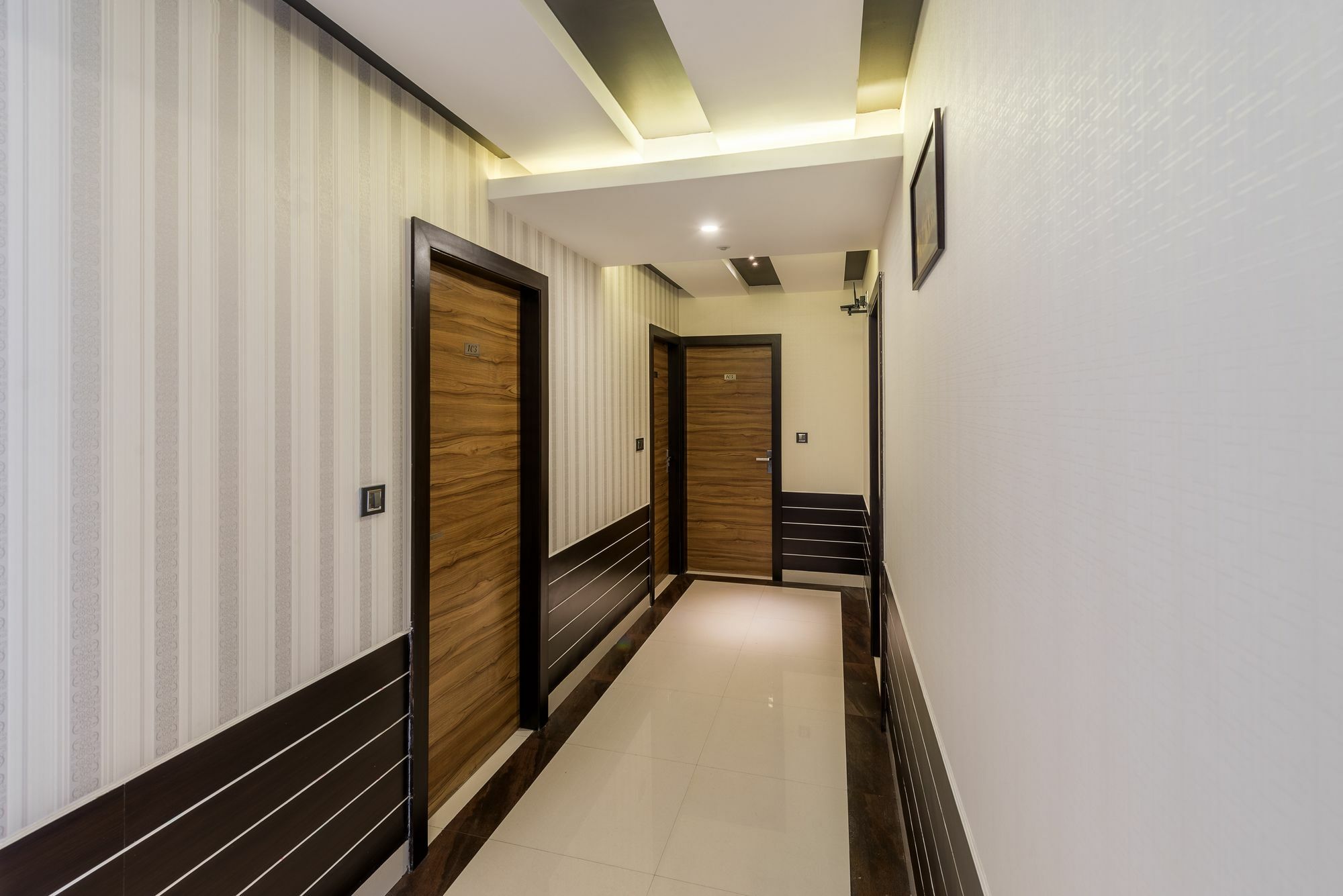 Treebo Raj Premier, Indiranagar Hotel บังกาลอร์ ภายนอก รูปภาพ